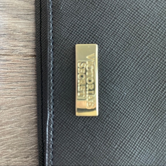 NWOT Victoria’s Secret Wallet/ Belt Bag - Picture 5 of 8